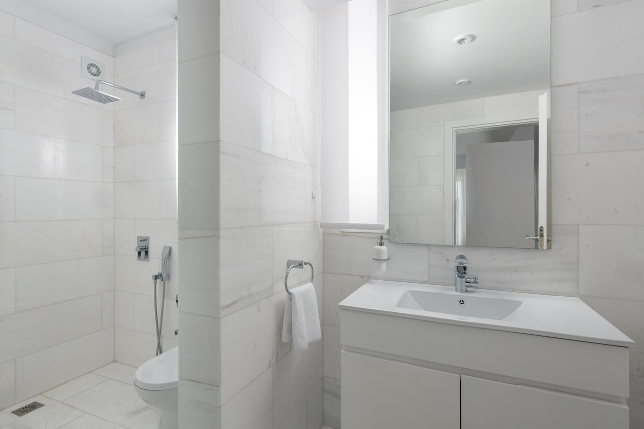 Maria & Nada Beachfront Villas Колимбия Экстерьер фото